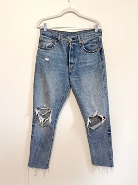 Levi's 501 Jeans Women’s Size 28 High Rise Distressed Denim Straight Leg Blue